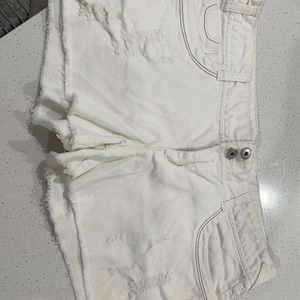 Bongo white distressed cut offs